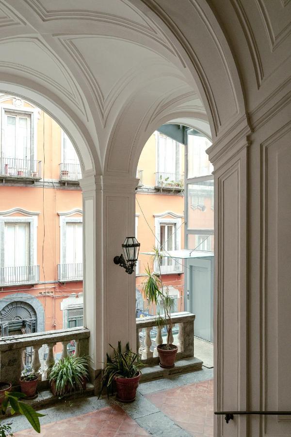 Carafa Di Maddaloni Residenza Di Charme Hotel Napels Buitenkant foto