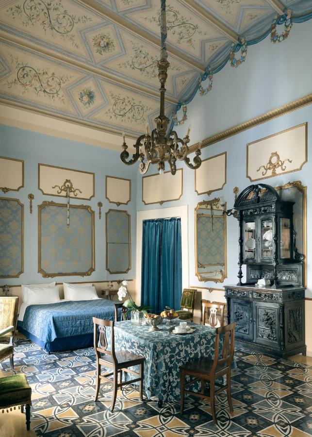 Carafa Di Maddaloni Residenza Di Charme Hotel Napels Buitenkant foto