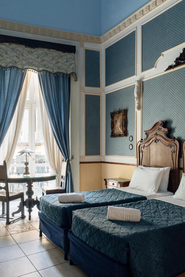 Carafa Di Maddaloni Residenza Di Charme Hotel Napels Buitenkant foto