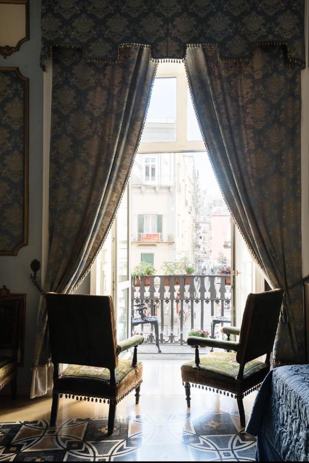 Carafa Di Maddaloni Residenza Di Charme Hotel Napels Buitenkant foto