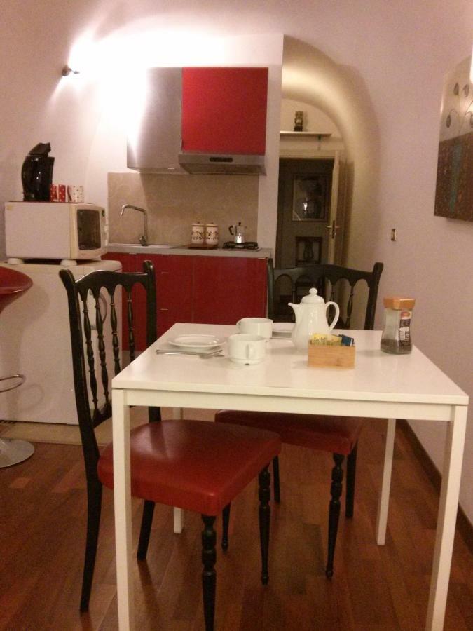Carafa Di Maddaloni Residenza Di Charme Hotel Napels Buitenkant foto